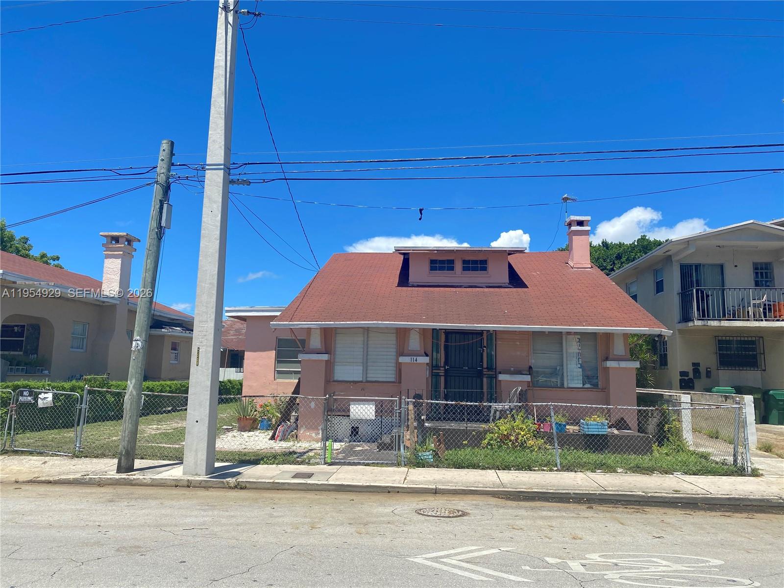 If you are looking for a strong investment opportunity, this property is a must see. Located in Eastern Little Havana, this offering is being sold strictly for land value and is zoned T 4 R, with very limited inventory available in the area.
The existing duplex is a frame structure that will need to be torn down, making this an ideal ground up development opportunity. The site is well suited for a new development in an area experiencing rapid growth and redevelopment.
The property is ideally located near Miami Marlins Stadium, Calle Ocho, Brickell, Downtown Miami, and the Health District. It is currently occupied with month to month tenants, allowing for interim income while permits and plans are underway.
Opportunities like this in Little Havana are rare and demand is strong. It will not last.