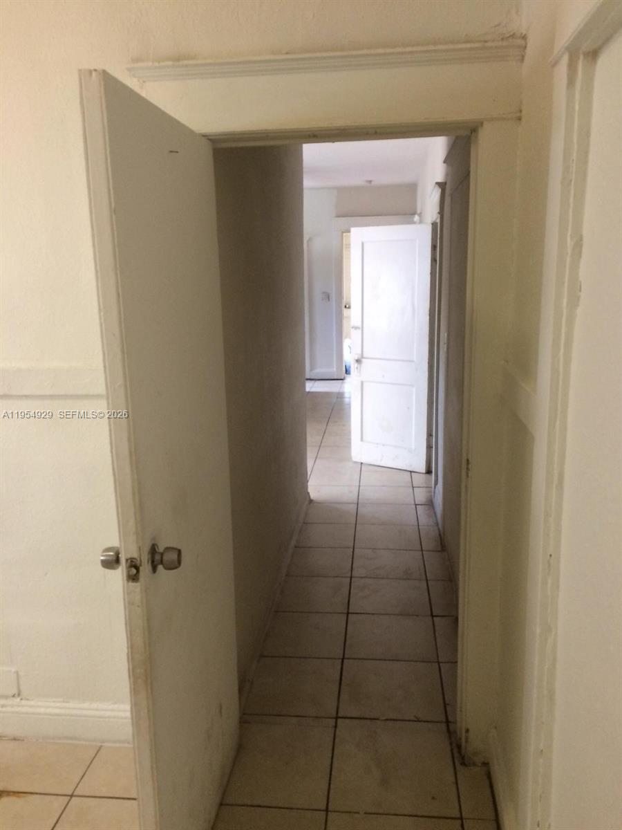 LAWRENCE ESTATE LAND CO - Residential Income