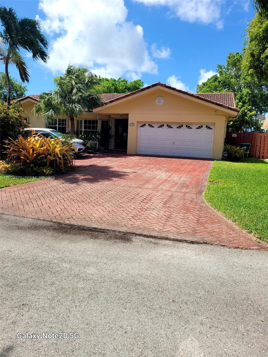 24 hours showing notice,  upgrade garage to one bedroom