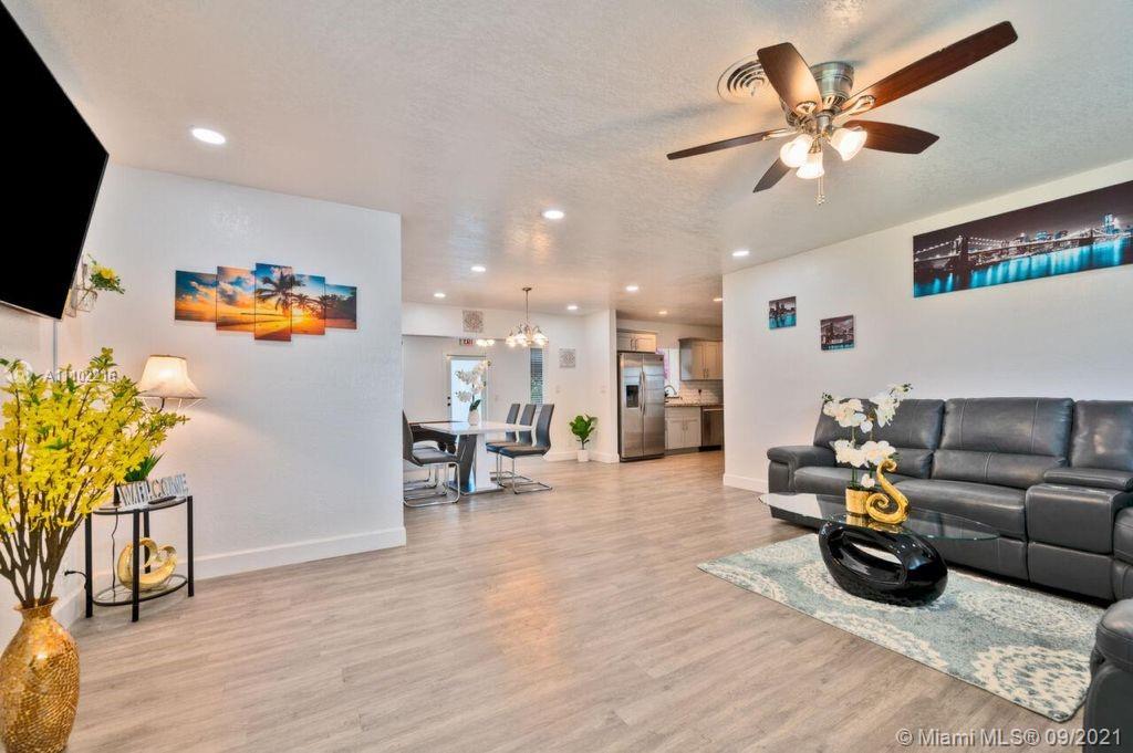 HOLLYWOOD HILLS - Residential Lease