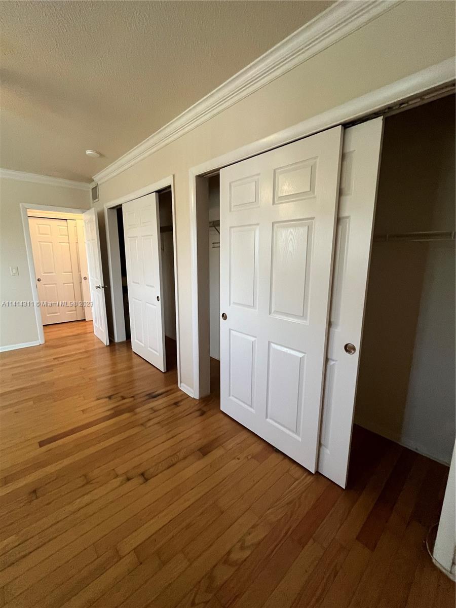 BEACH GARDEN CONDO - Residential Lease