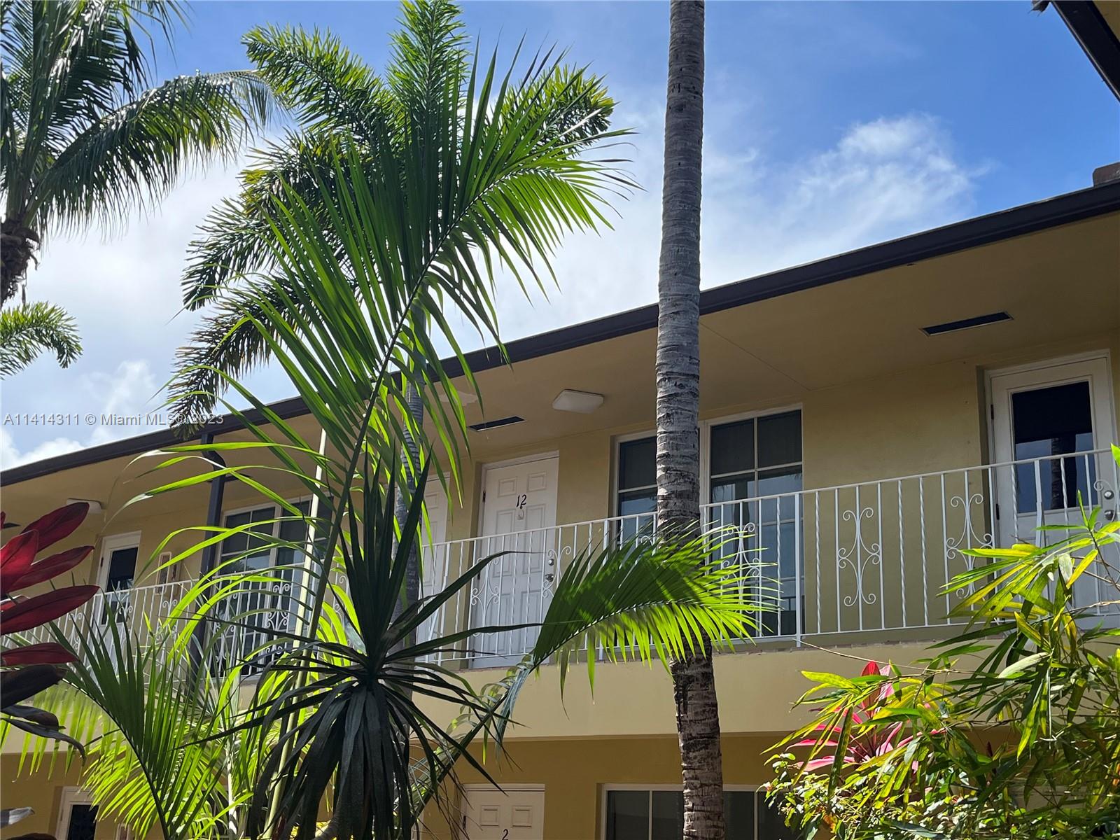 BEACH GARDEN CONDO - Residential Lease