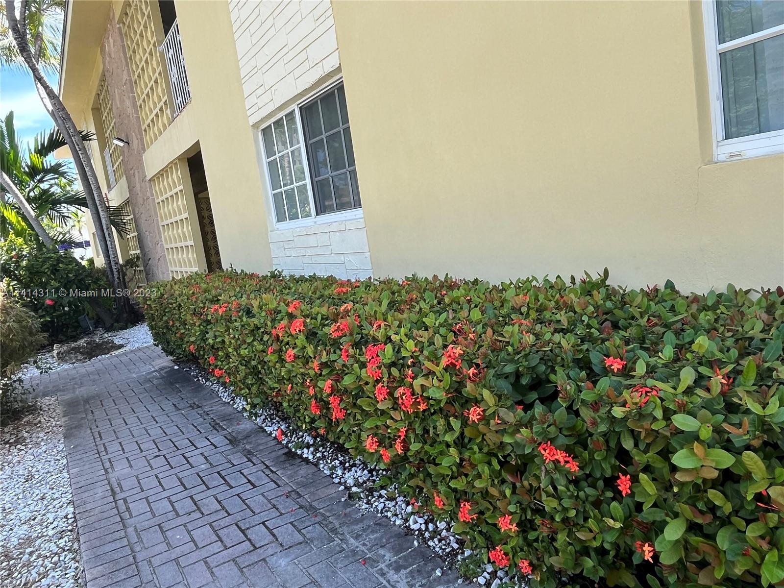 BEACH GARDEN CONDO - Residential Lease