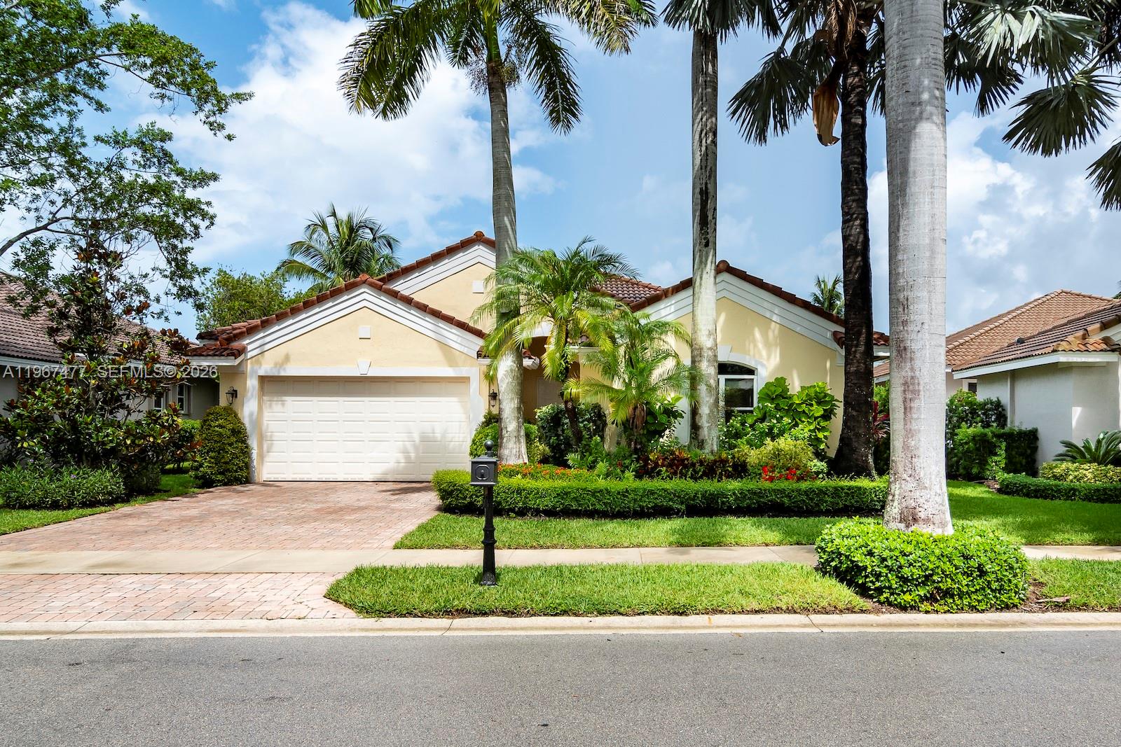 WESTON HILLS - Residential Lease