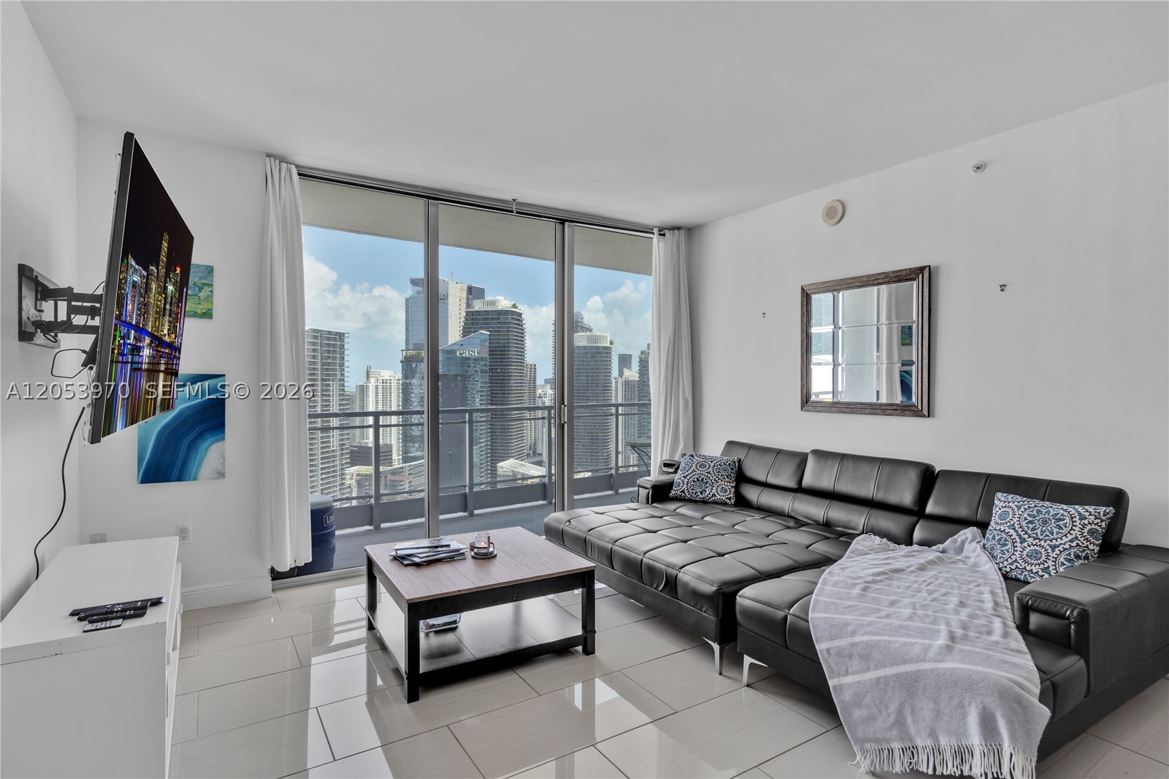 IVY CONDO - Residential Lease