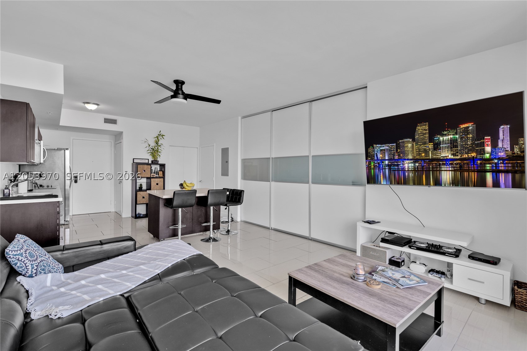 IVY CONDO - Residential Lease