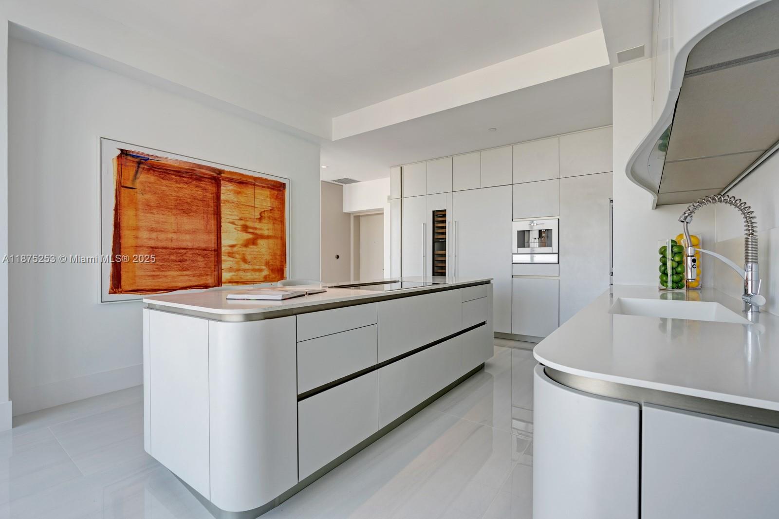 JADE SIGNATURE CONDO - Residential