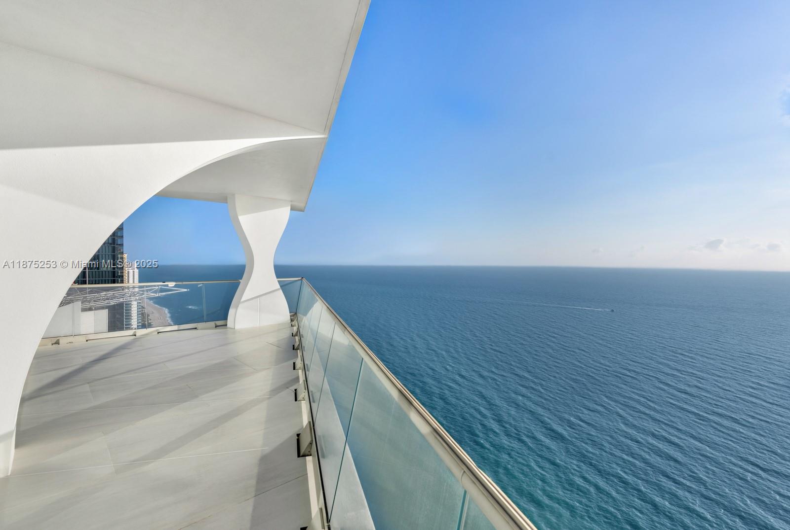 JADE SIGNATURE CONDO - Residential