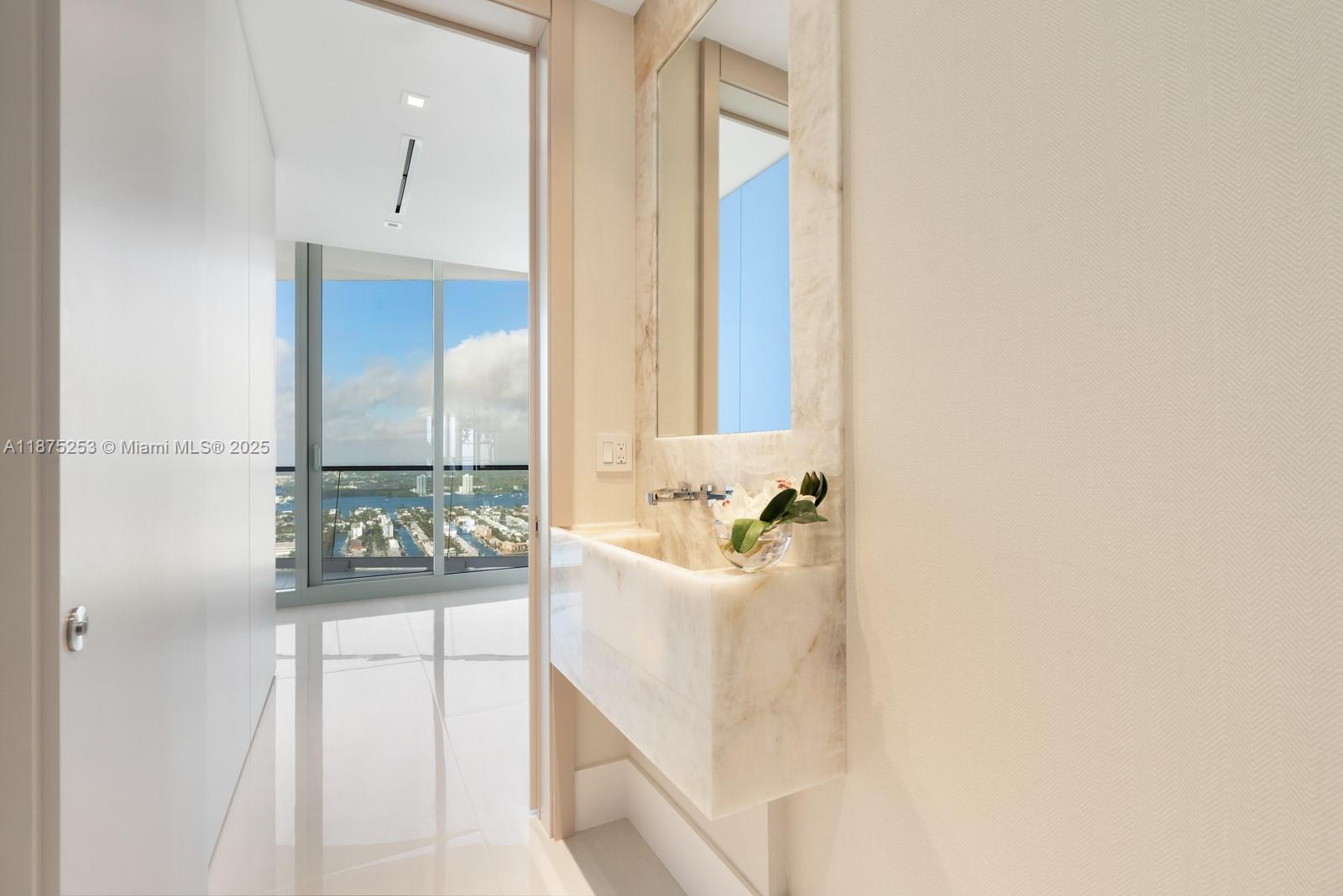 JADE SIGNATURE CONDO - Residential