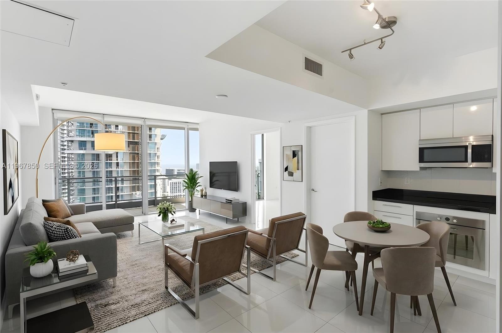 MINT CONDO - Residential