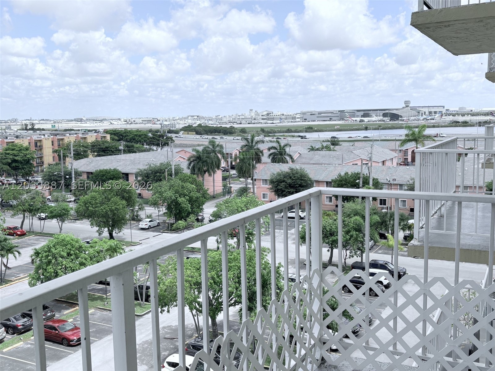 YOLANDA VILLAS CONDO - Residential Lease