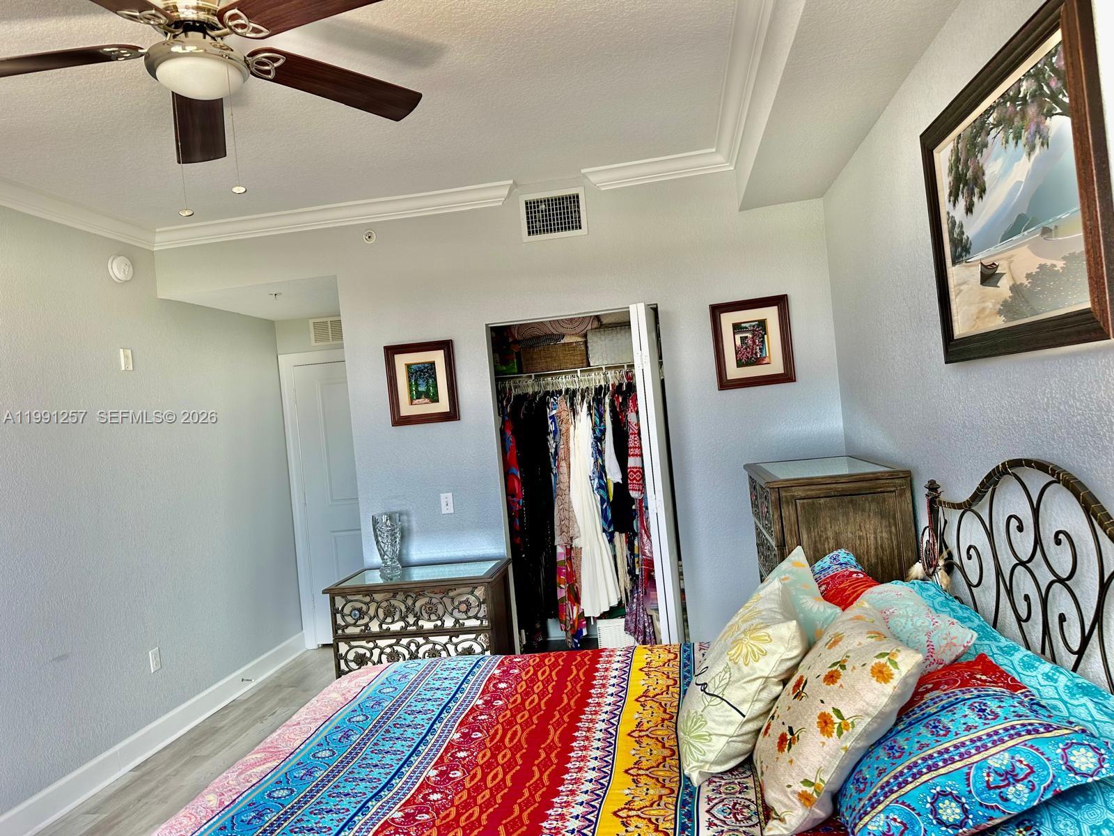VIZCAYA LAKES CONDO - Residential