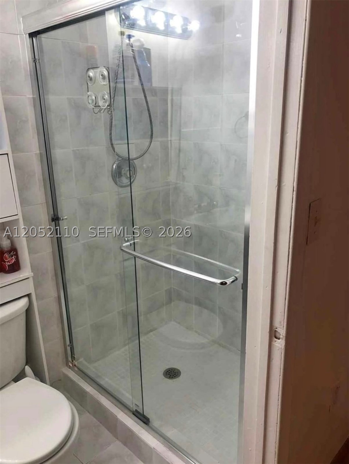 WINSTON PARK UNIT 7 - Residential Lease