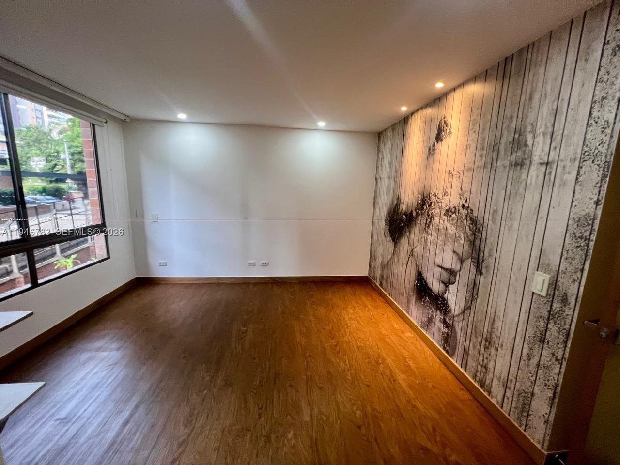 Excellent apartment for rent in the best area of Medellin, Colombia (El Poblado), San Fernando neighborhood, status 7  

Its location is enviable, close to the best shopping malls, offices, hospitals, the best restaurants, hotels, and much more. Located in a very quiet area and no traffic great area to walk and do all kind of exercises and doesn't have any noise.

It has all the amenities and is ready to move in. Don't hesitate to contact me for the best advice.

"Avenida del Poblado, going up LOMA de los PARRA, then turn right at the Hotel Estelar BLUE. On the left side as you continue up, you will find San Fernando PLAZA. 
You couldn't ASK for a better LOCATION."