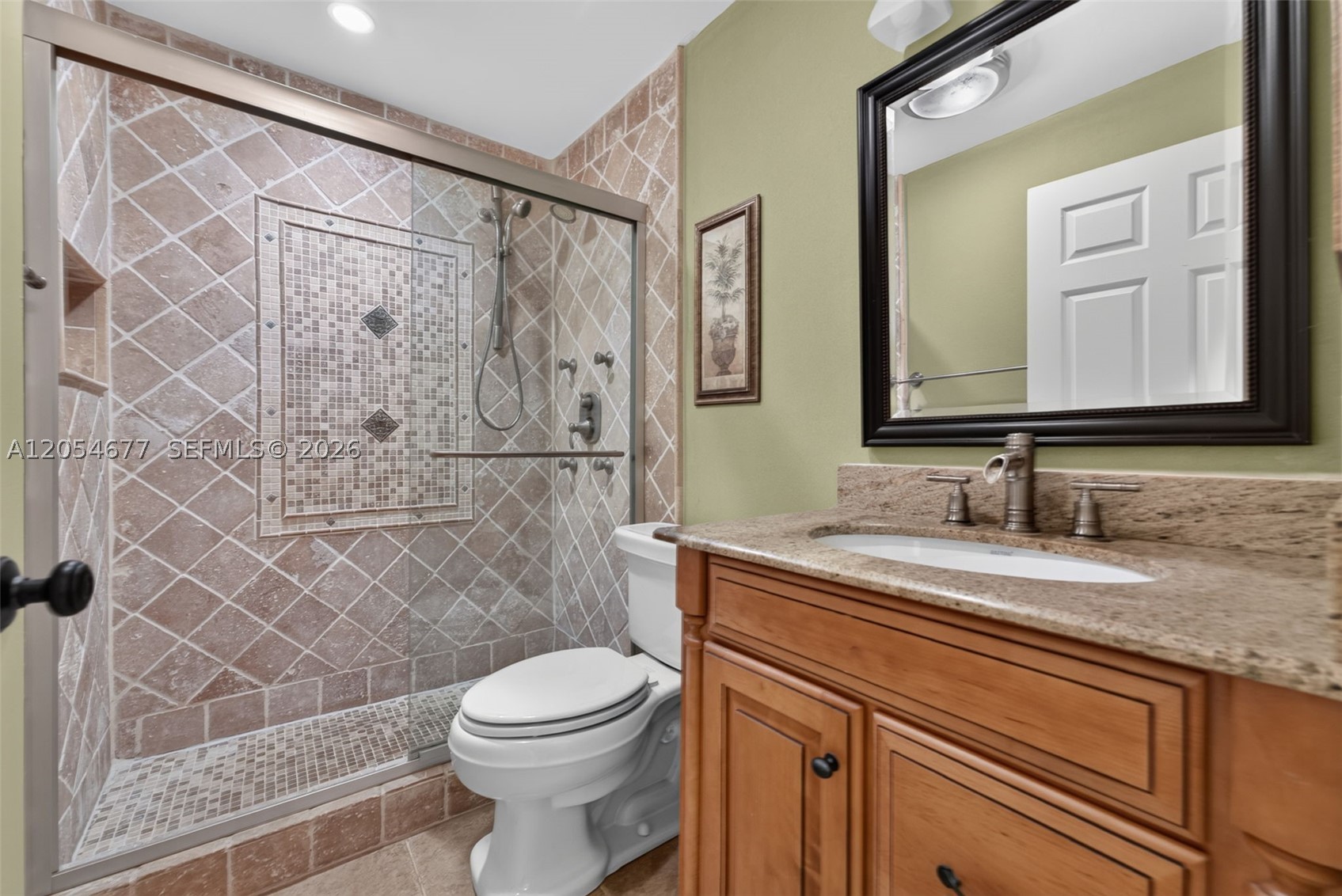TOWNHOMES OF COUNTRY LAKE - Residential