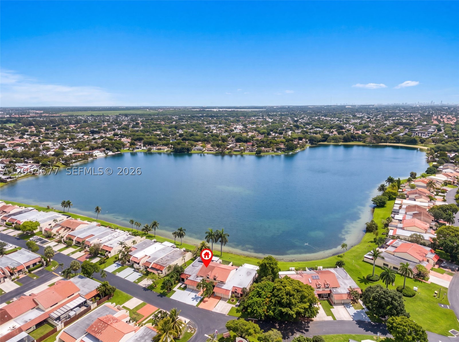 TOWNHOMES OF COUNTRY LAKE - Residential