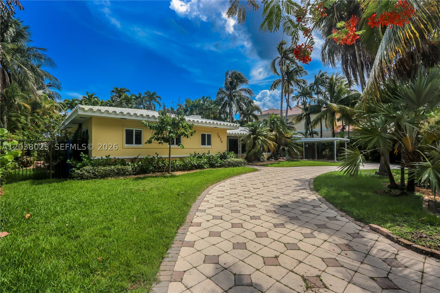 HOLLYWOOD LAKES SECTION - Residential Lease
