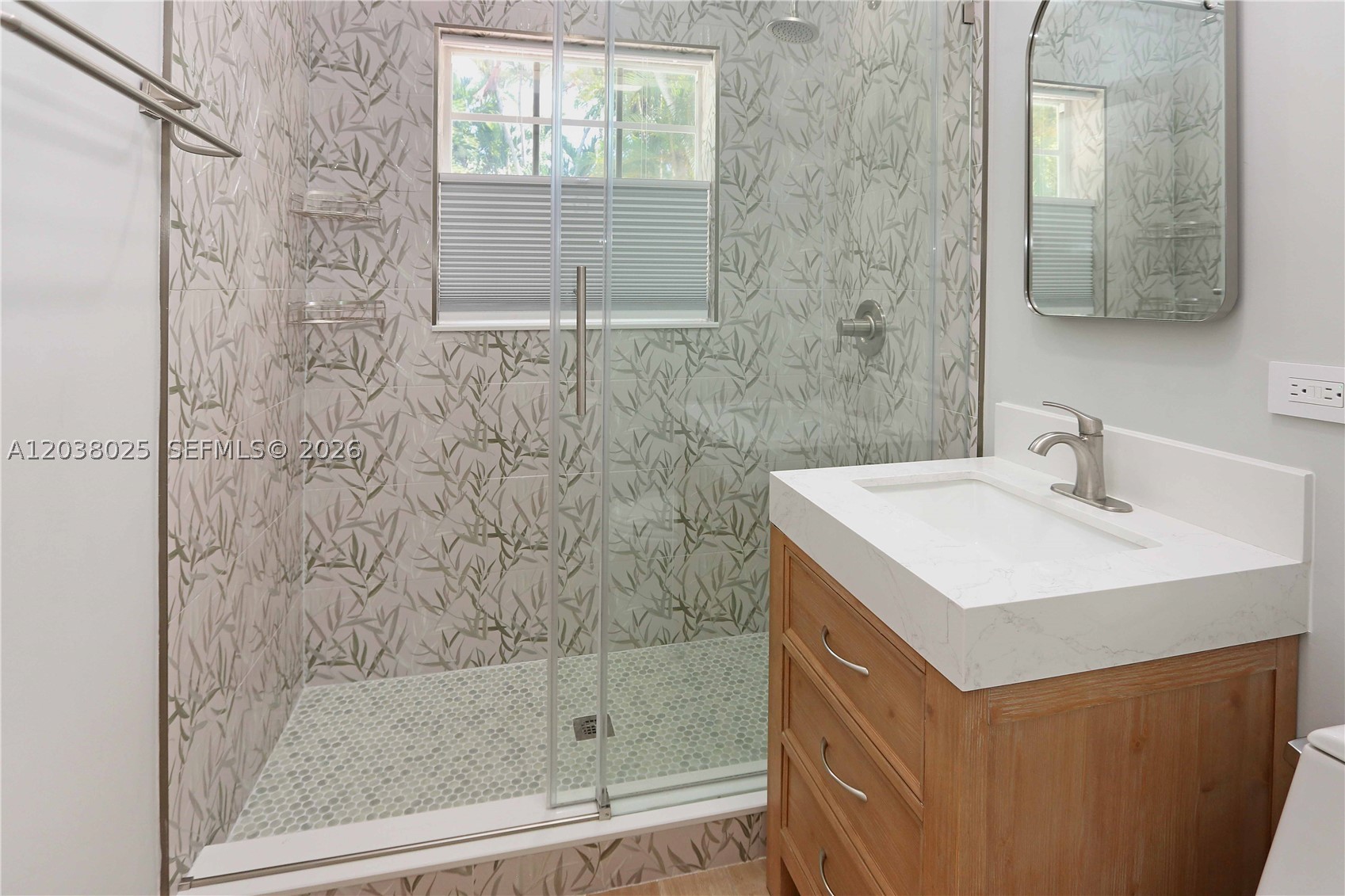 HOLLYWOOD LAKES SECTION - Residential Lease