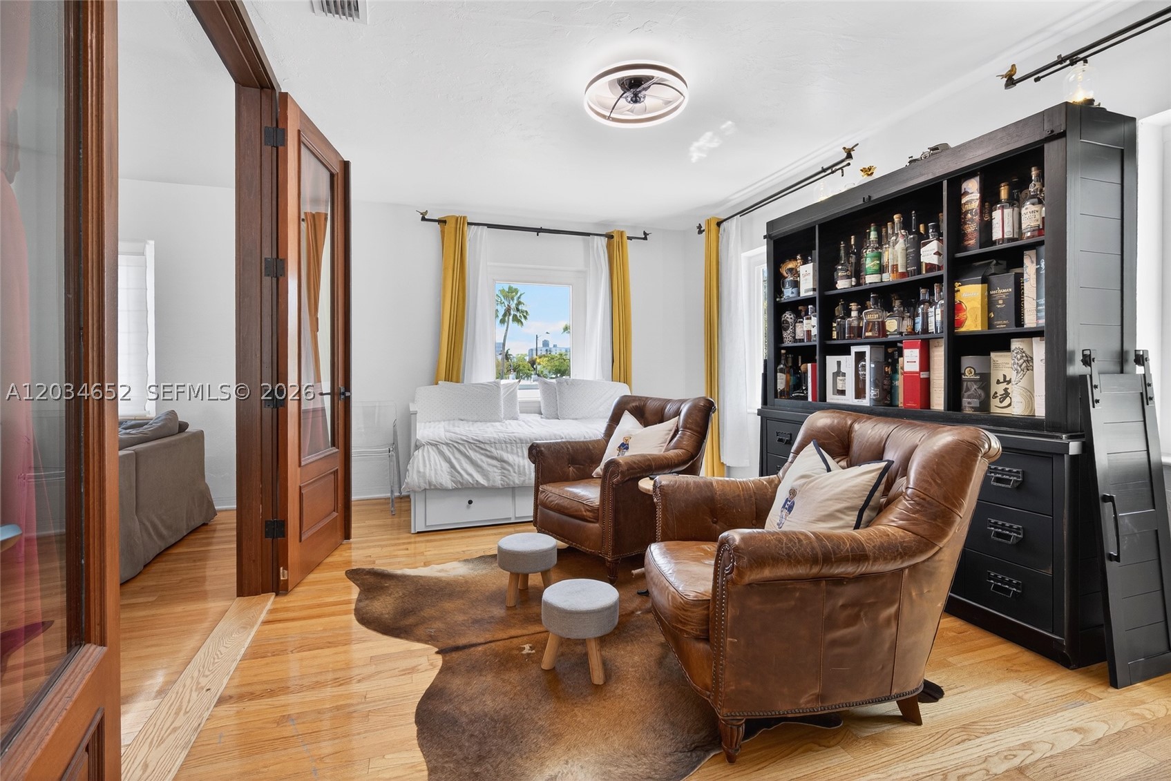 BEACON MANOR - Residential
