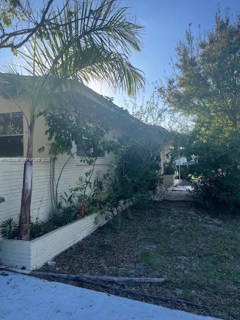Wonderful house with large private garden with Canal view, all remodeled, freshly painted, almost brand new oven range and microwave, 3 bedrooms and one full bath, great location close to Aventura Mall and Beaches, easy access to major Highways. Do not miss this one.