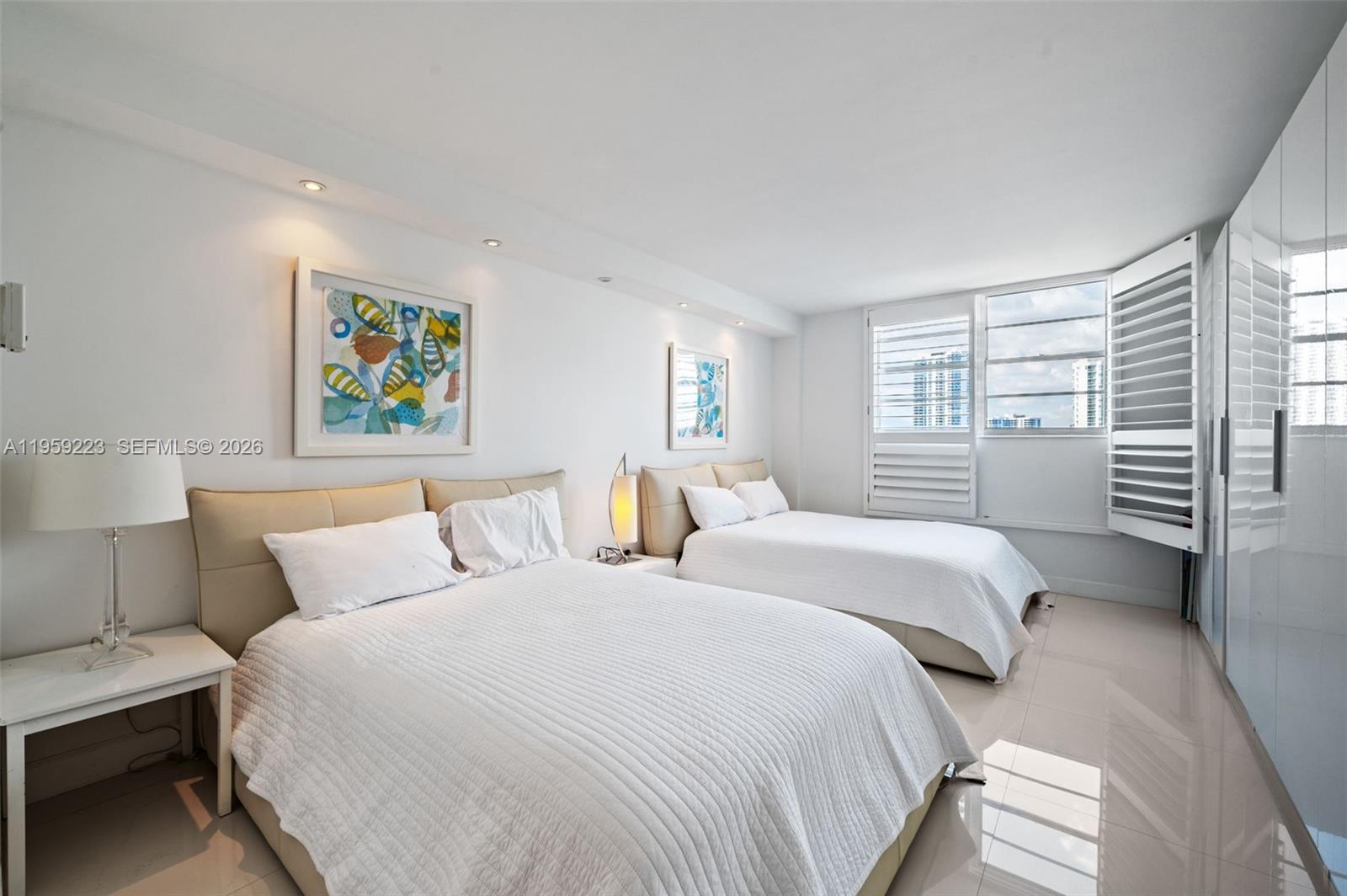 OCEANVIEW BUILDING A COND - Residential