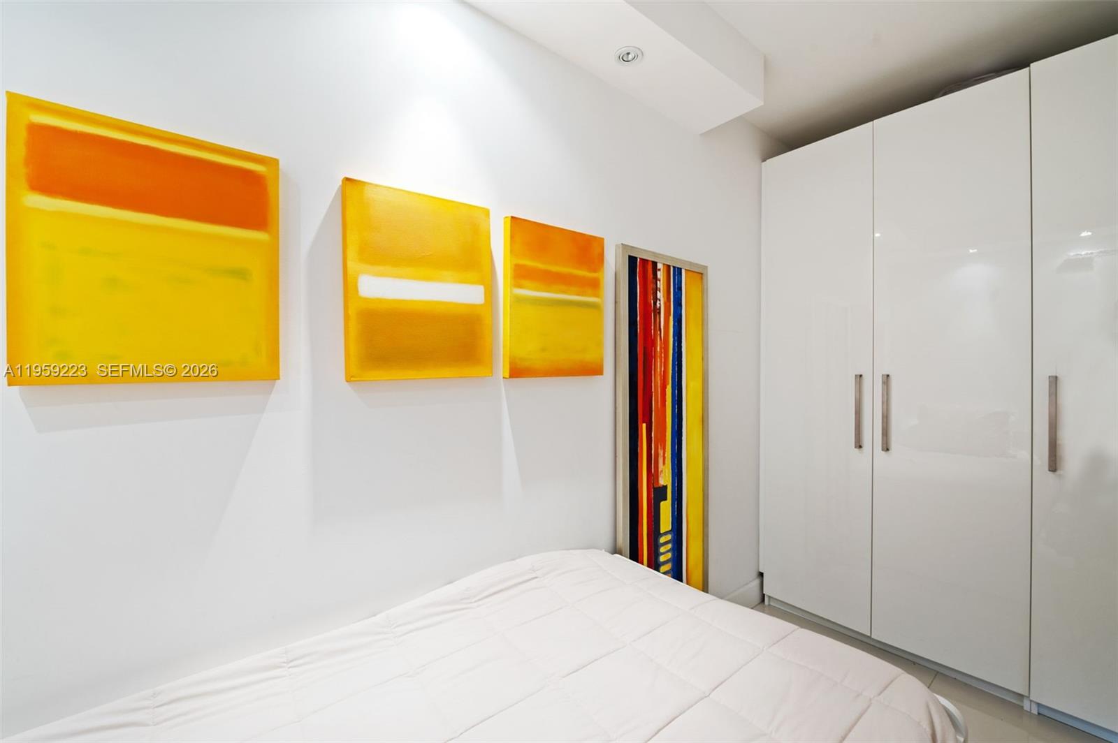 OCEANVIEW BUILDING A COND - Residential