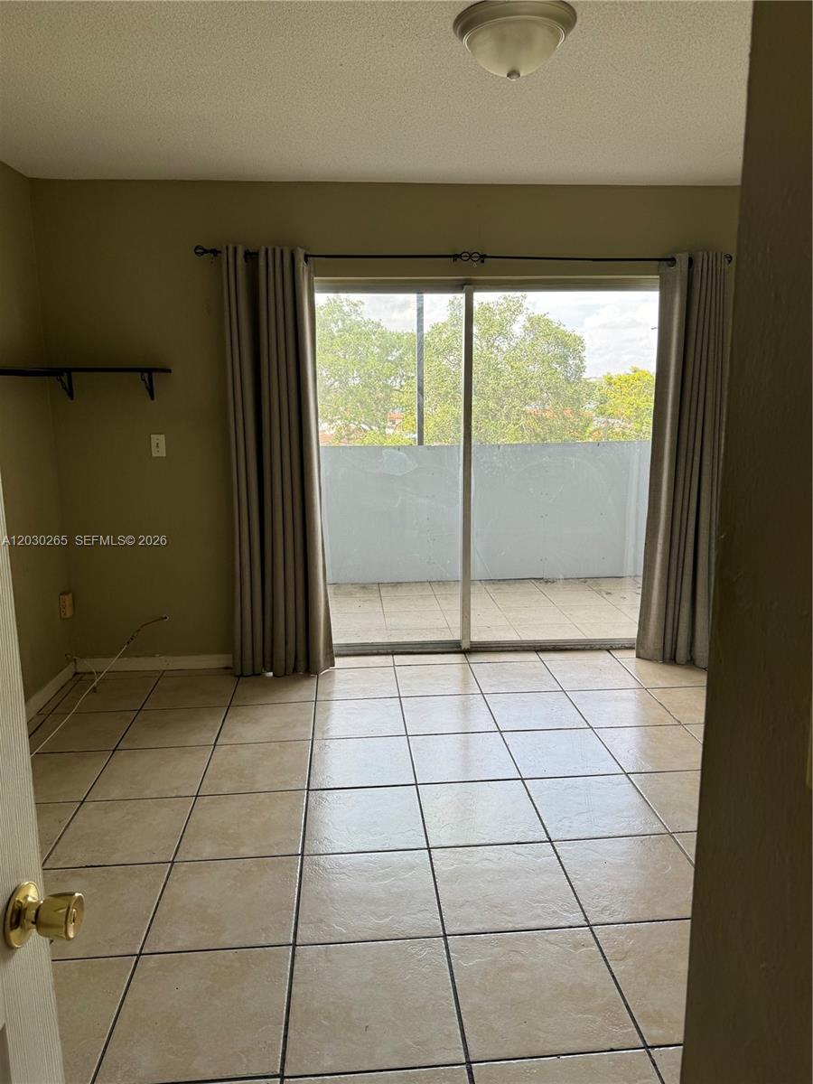 REGENCY COVE CONDO - Residential Lease