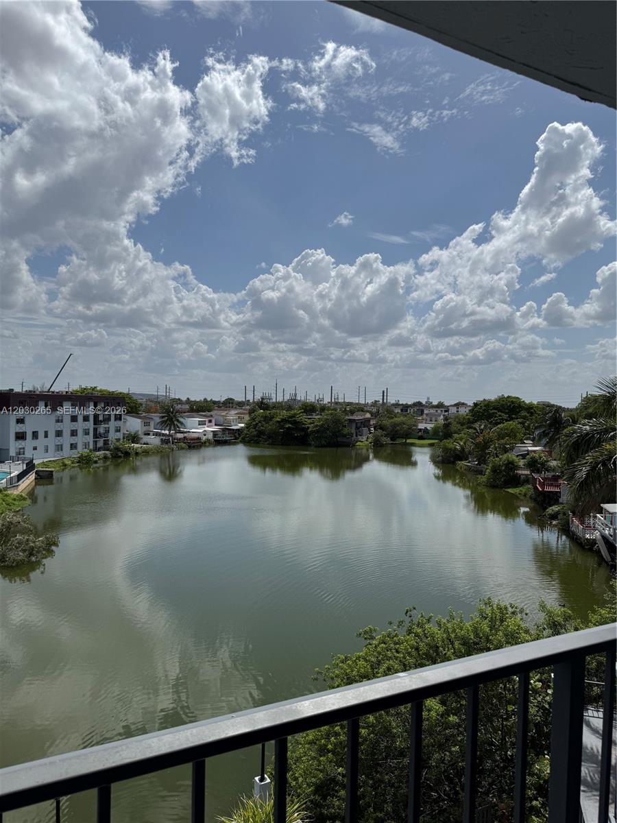 REGENCY COVE CONDO - Residential Lease
