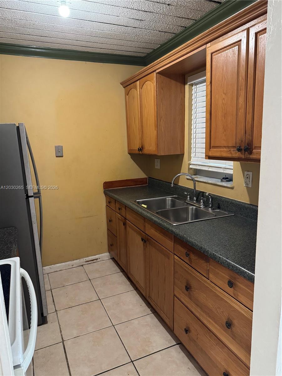 REGENCY COVE CONDO - Residential Lease