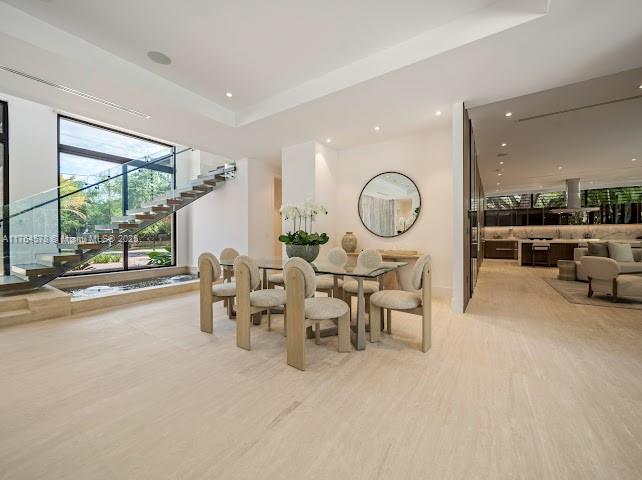CORAL GABLES RIVIERA SEC - Residential