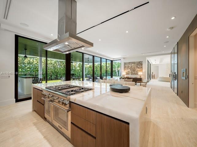 CORAL GABLES RIVIERA SEC - Residential