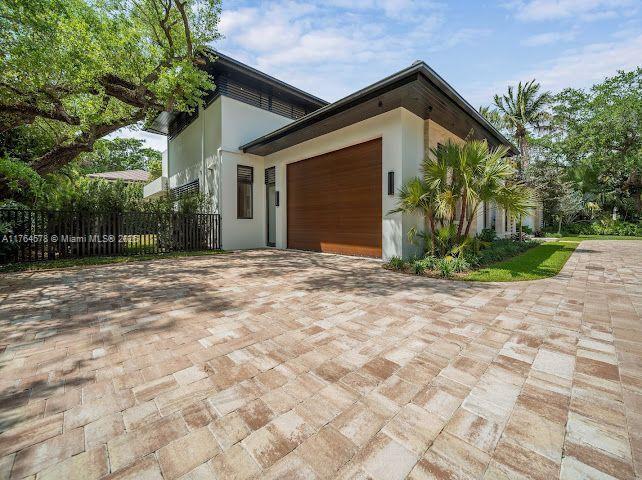 CORAL GABLES RIVIERA SEC - Residential