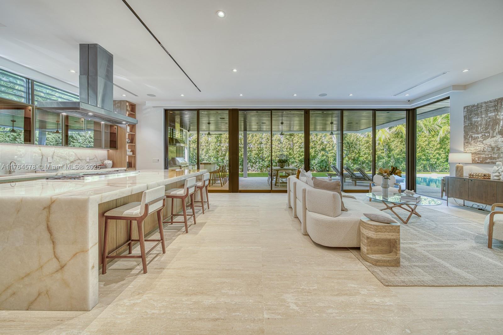 CORAL GABLES RIVIERA SEC - Residential