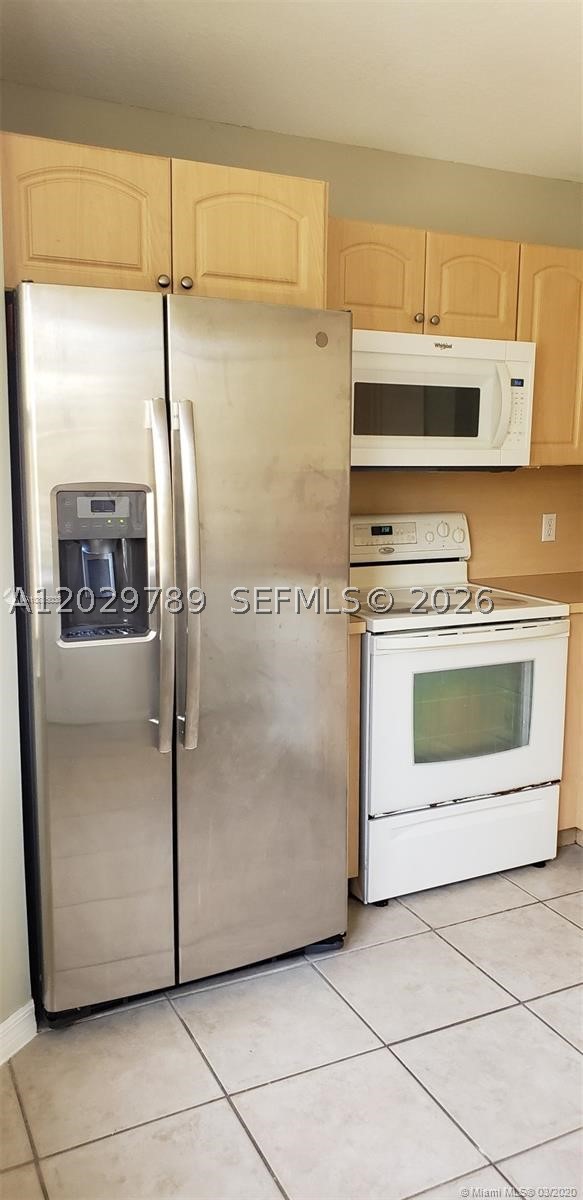COVE AT FRENCH VILLAS CON - Residential Lease