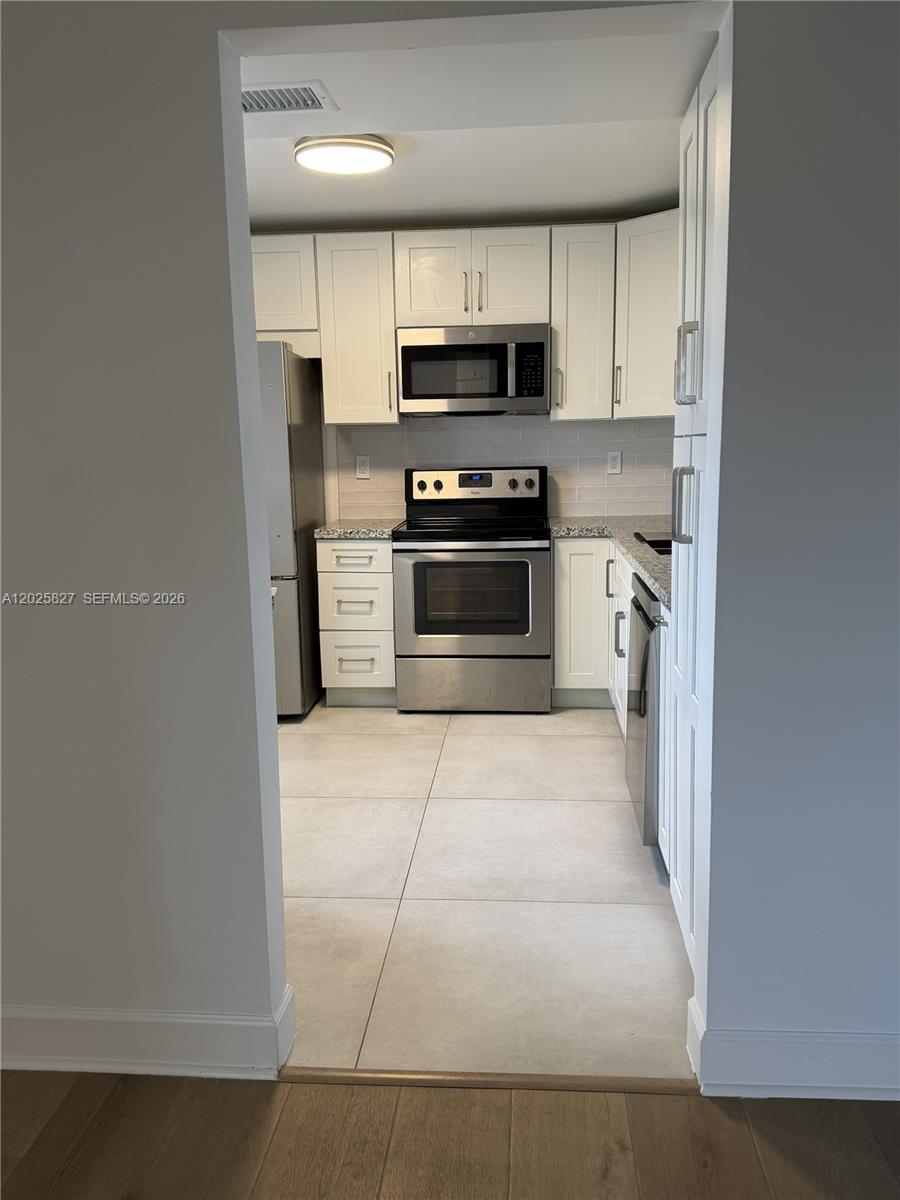 BELASERA AT PINE ISLAND C - Residential Lease