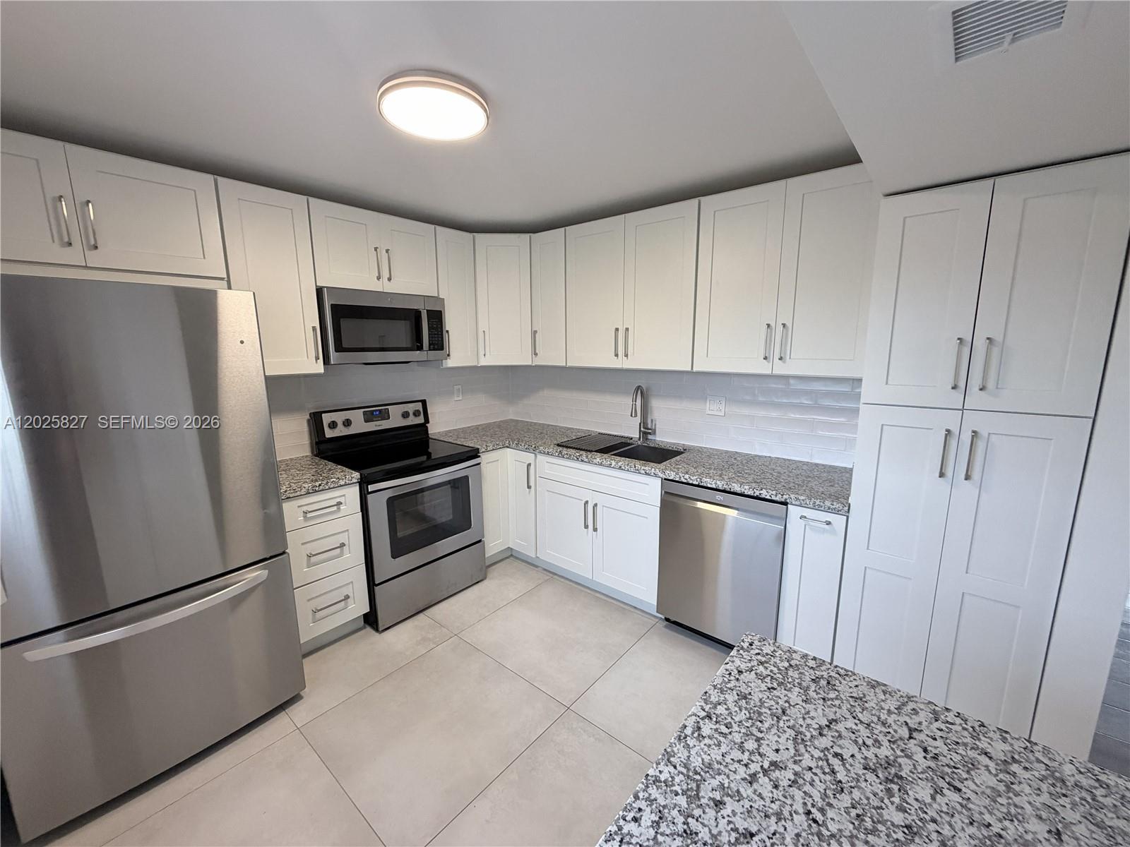 BELASERA AT PINE ISLAND C - Residential Lease
