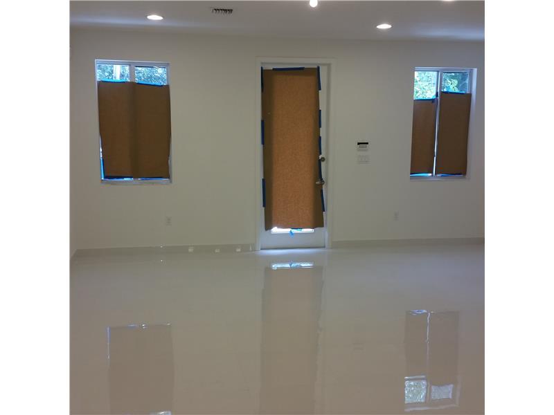 AVENTURA PLACE - Residential Lease