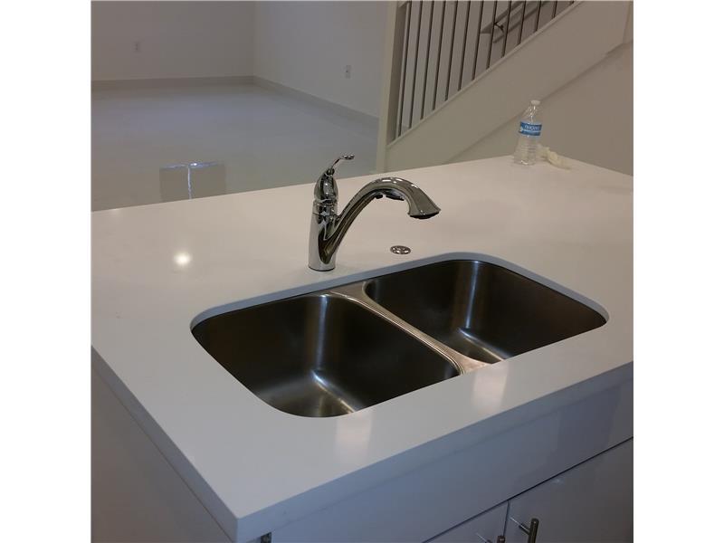 AVENTURA PLACE - Residential Lease