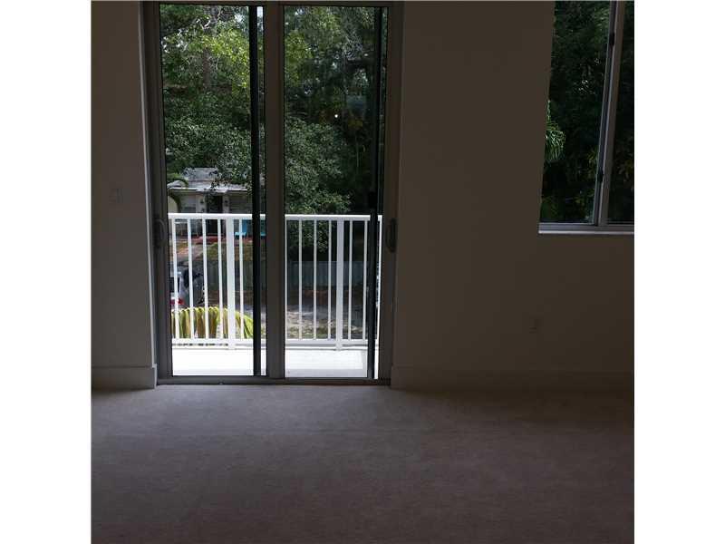 AVENTURA PLACE - Residential Lease