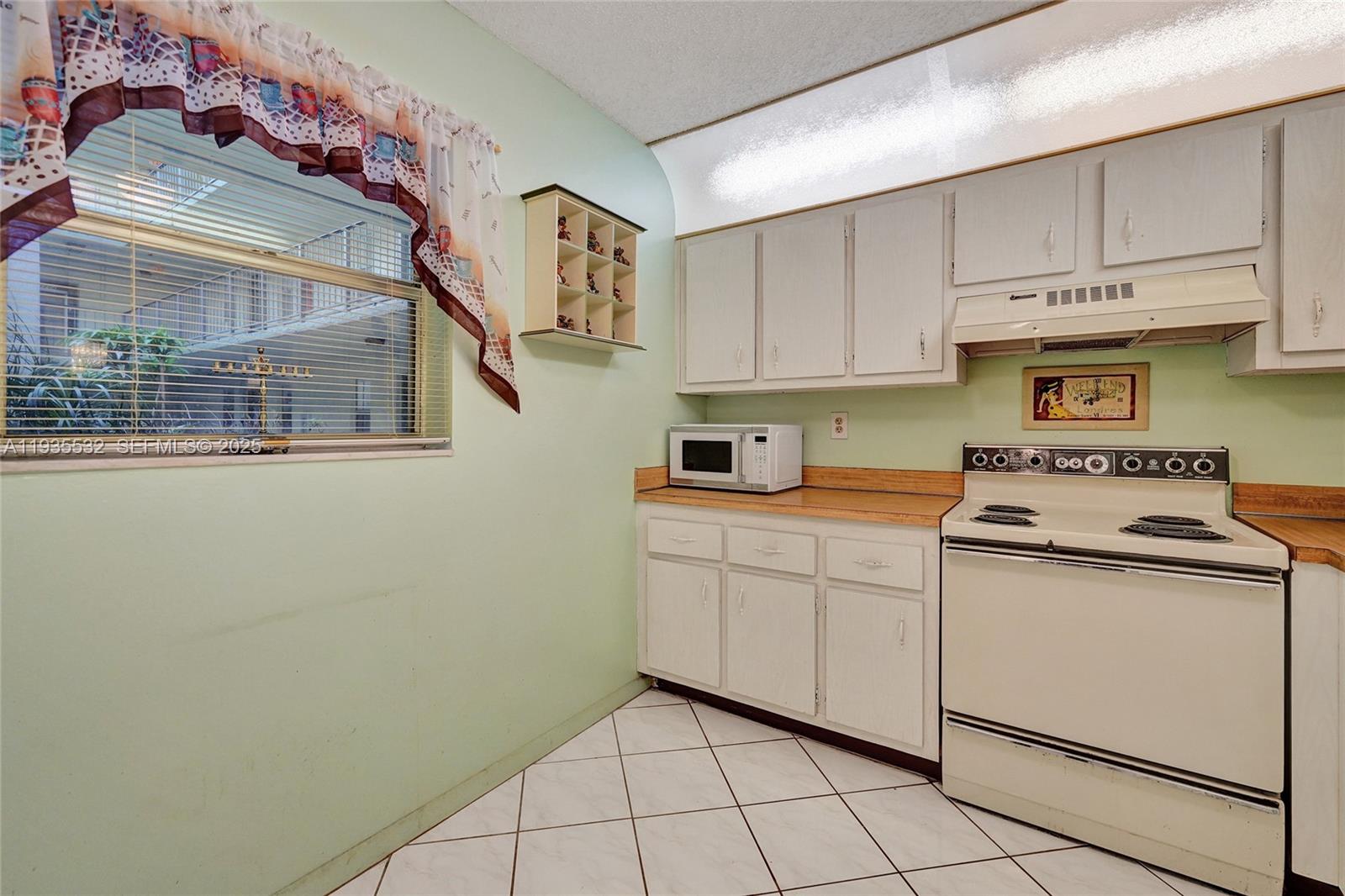 COURTYARDS OF BROWARD - Residential