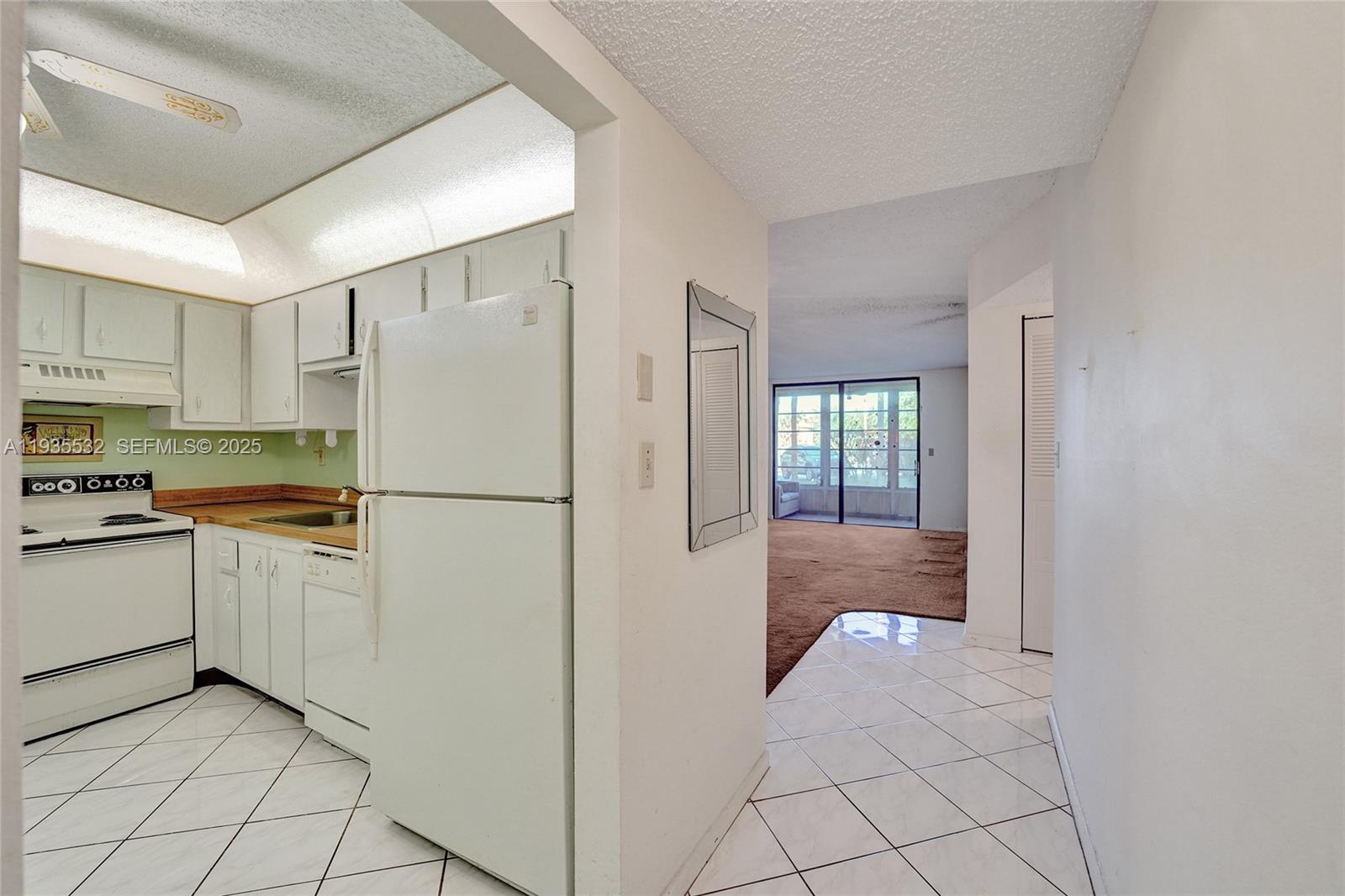 COURTYARDS OF BROWARD - Residential