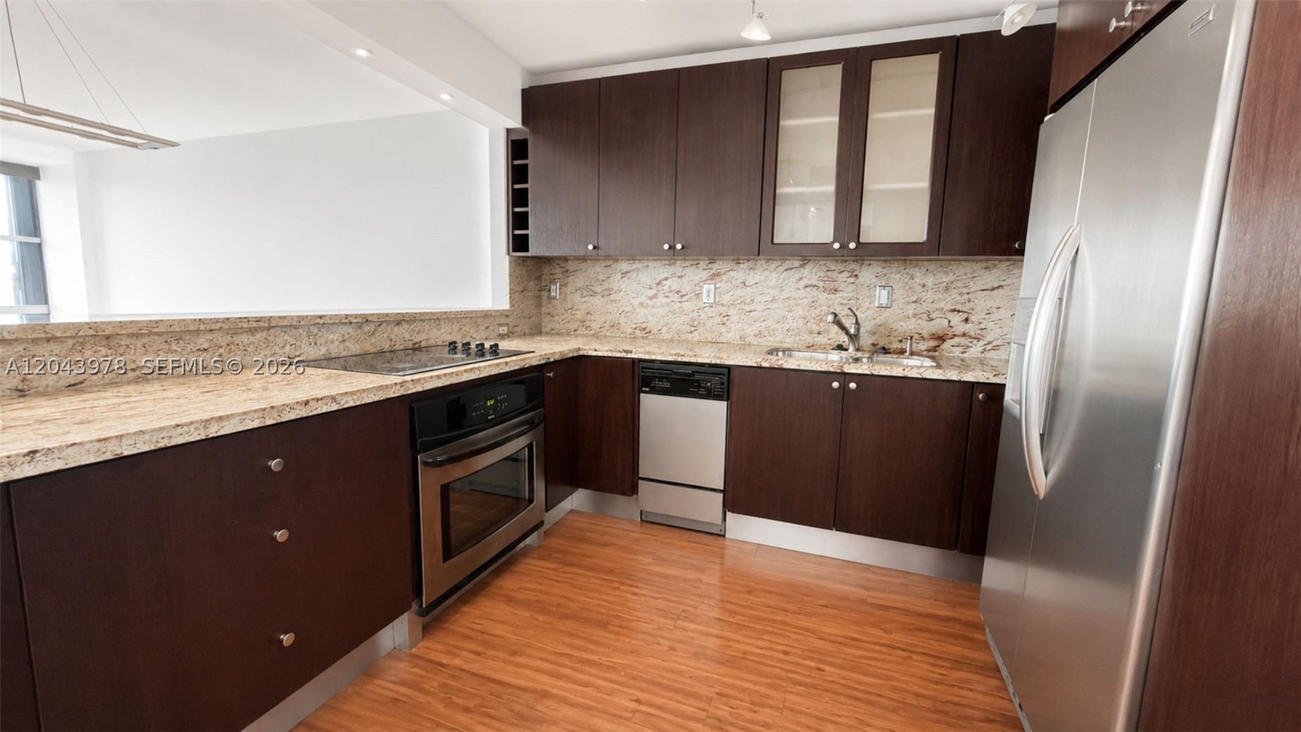 BRICKELL PLACE CONDO - Residential