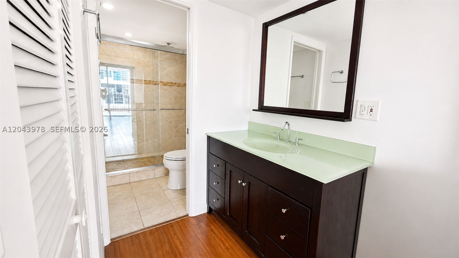 BRICKELL PLACE CONDO - Residential
