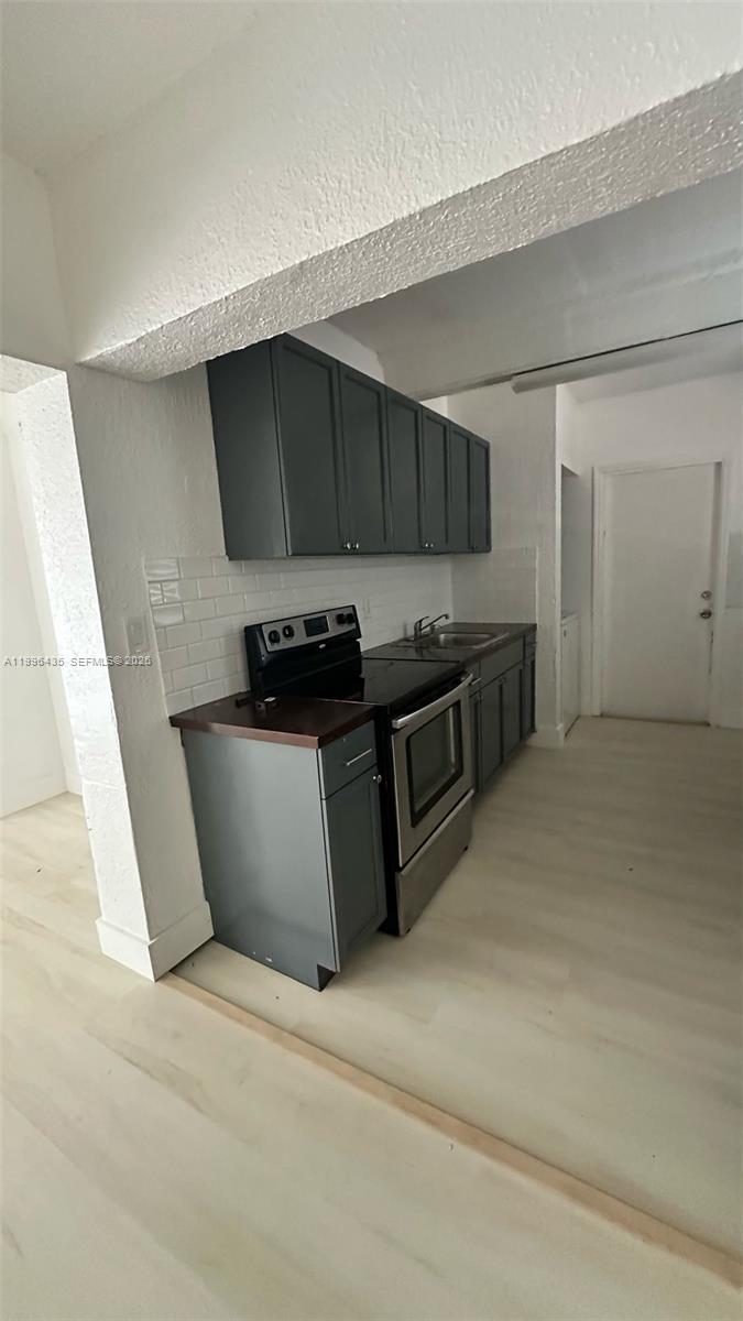 COLLEGE TRACT - Residential Income
