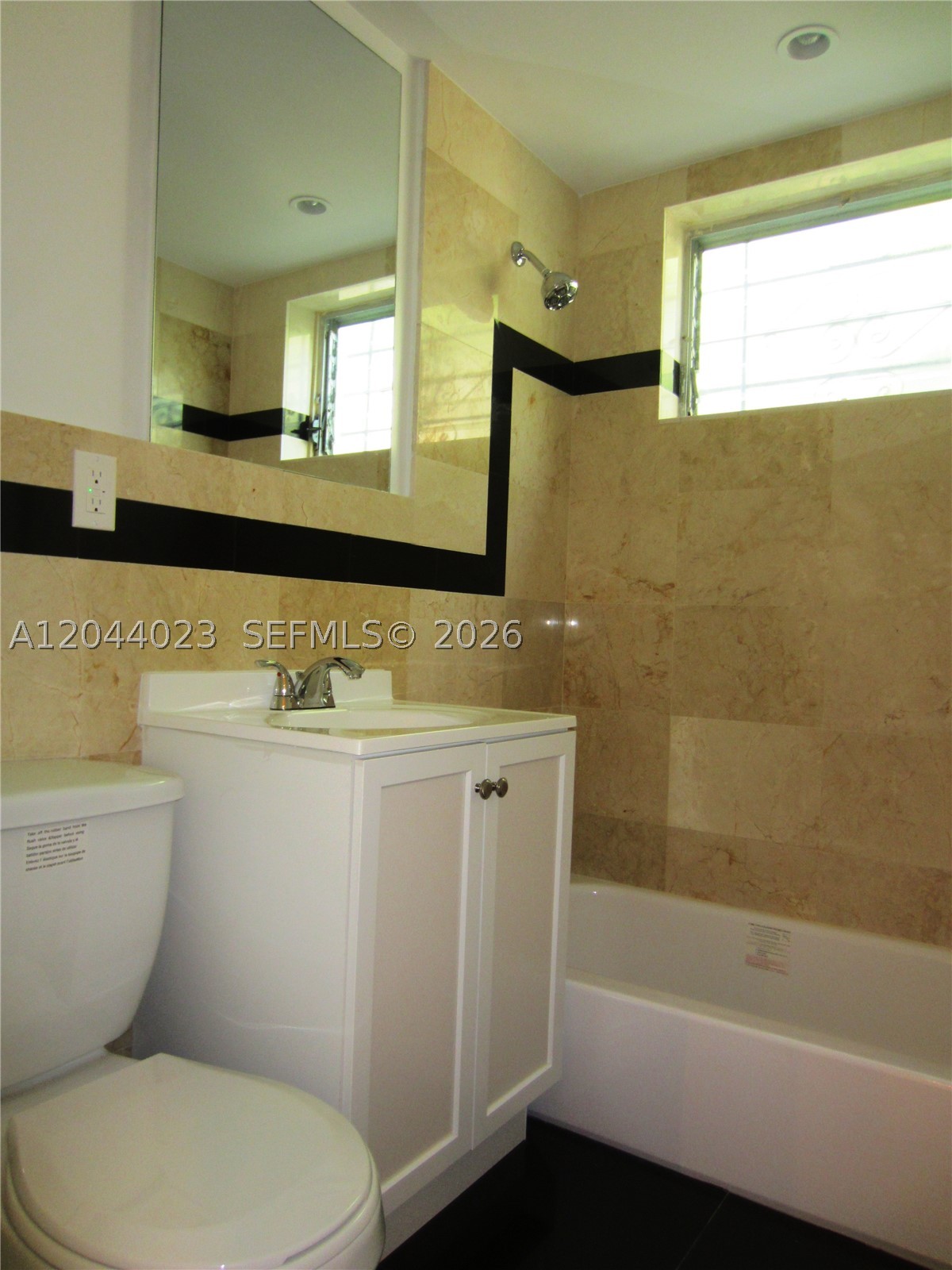 THE BEVERLY ARMS CONDO - Residential Lease