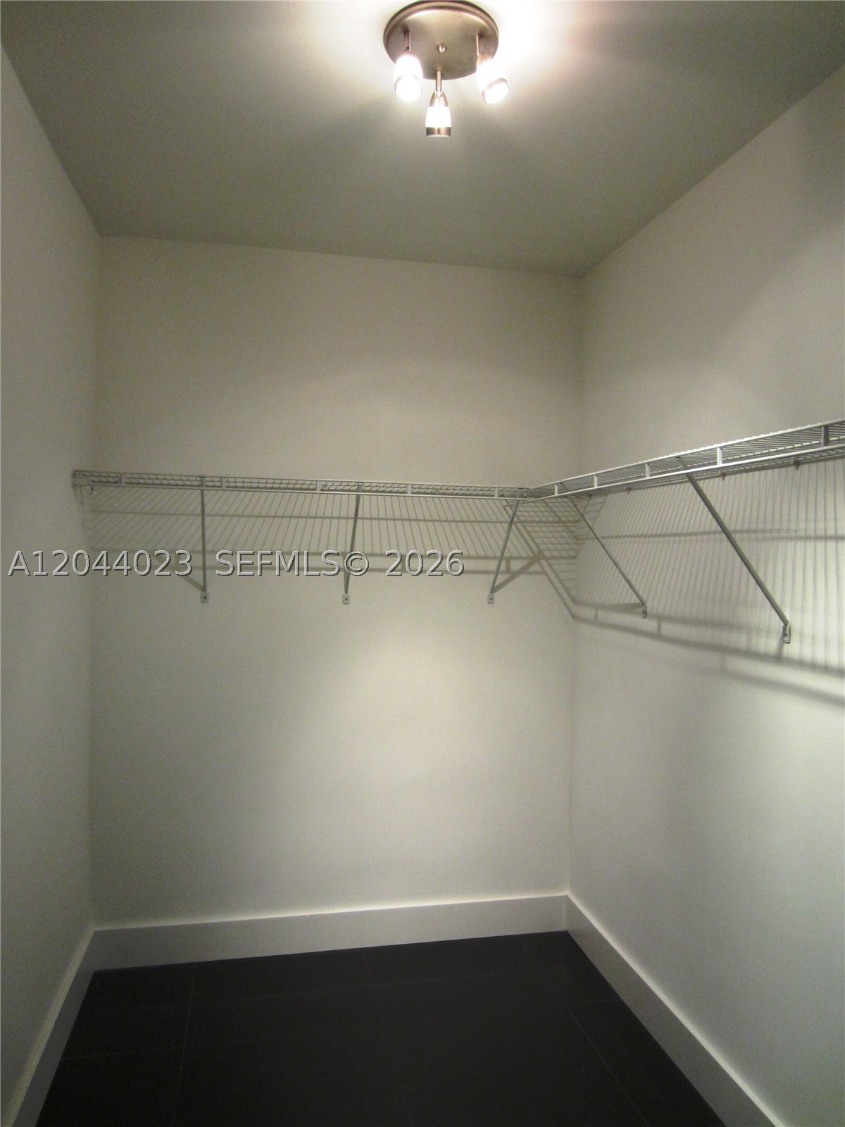 THE BEVERLY ARMS CONDO - Residential Lease