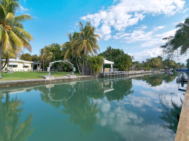 BISCAYNE POINT - Residential Lease