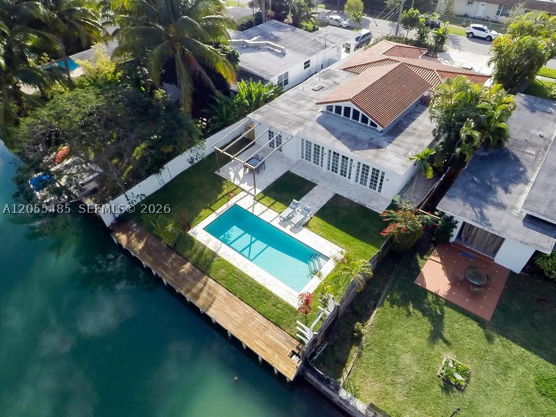 BISCAYNE POINT - Residential Lease