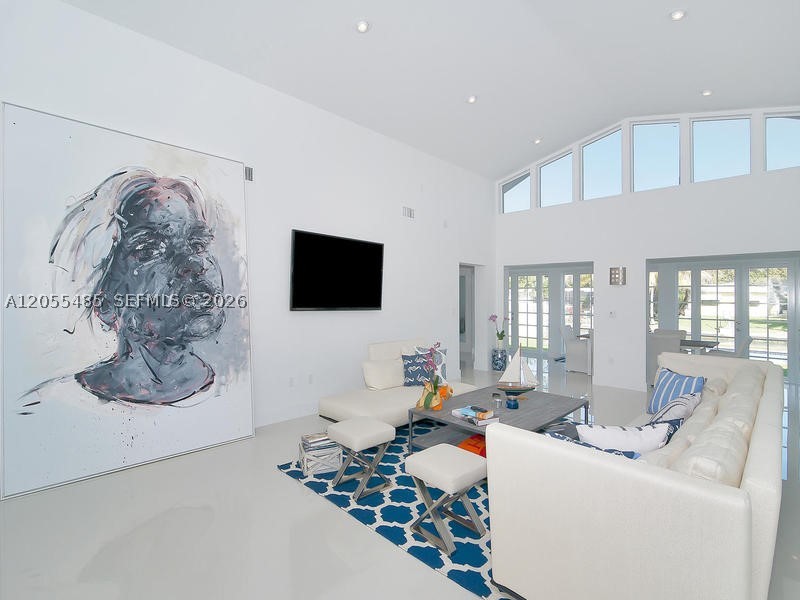 BISCAYNE POINT - Residential Lease
