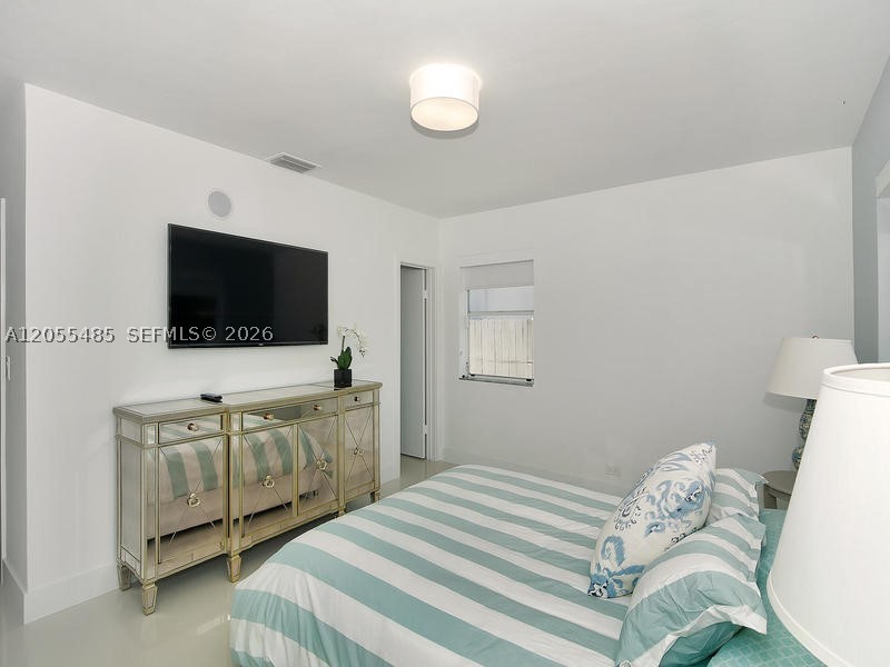 BISCAYNE POINT - Residential Lease
